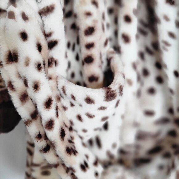 New - NATORI Plush Snow Leopard Shawl Collar Robe Natural Women | Size S - Picture 7 of 11